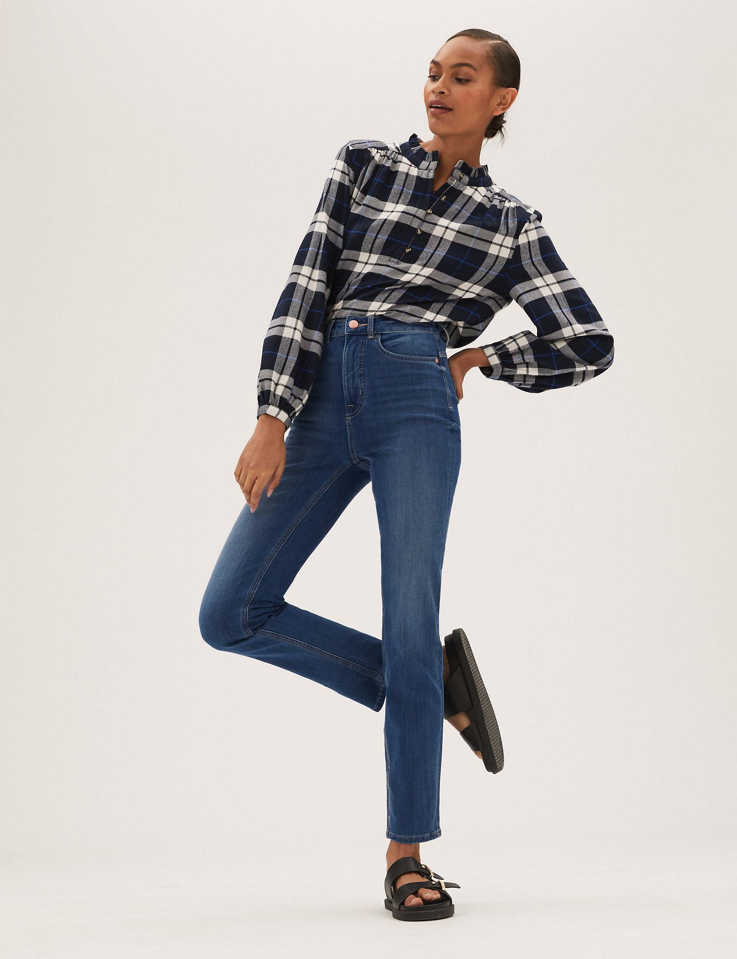 Magic Shaping Straight Leg Jeans